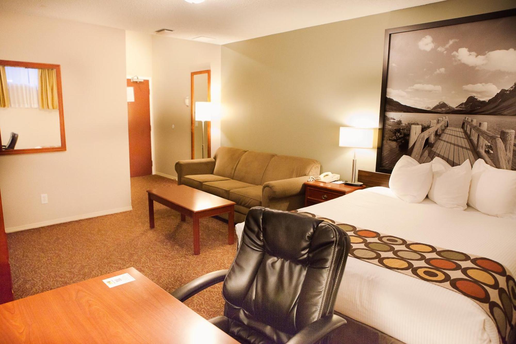 Super 8 By Wyndham Cochrane Hotel Ngoại thất bức ảnh